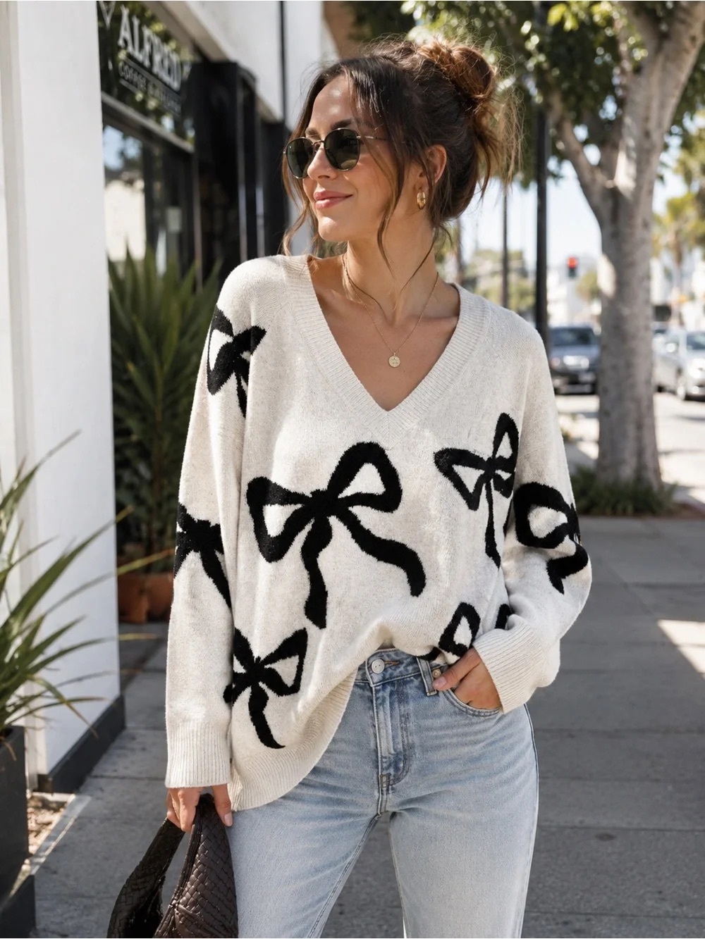 NEW! EXPRESS Cream V-Neck Knit Sweater Black Bow Sparkle Graphic Size XXL